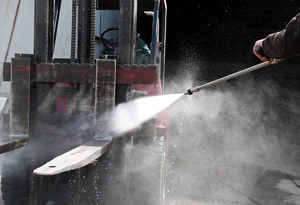 Best Pressure Washing Services for Businesses  in Meridian, CO